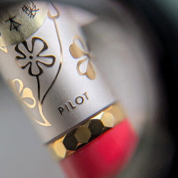 70'S Pilot 14K F nib Four Leaf Clover (Cherry) Pocket Fountain Pen