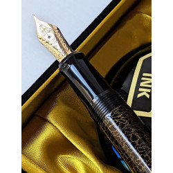 Pilot Urushi Maki-e Fountain Pen by  國光會 14K Gold  M Nib