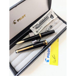 The Pilot E95s 14K Gold Pocket Fountain Pen Black